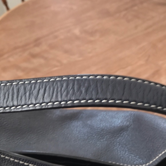 Authentic TB purse - Picture 5 of 7